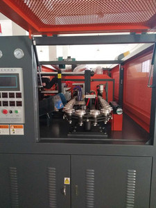 本誠機(jī)械廣口手插式自動吹瓶機(jī) 高效食品包裝塑料瓶吹瓶生產(chǎn)解決方案