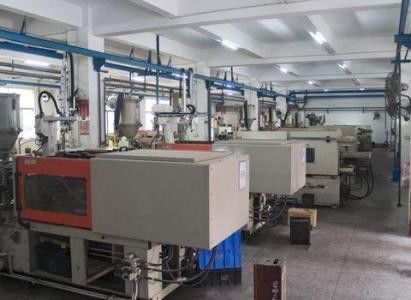 肇慶外墻巖棉板回收 永輝二手回收與誠包裝機械的專業服務